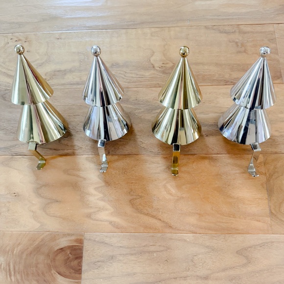 Four Williams Sonoma Metal Stocking Holders, Polished Nickel & Brass, Like New!! - Picture 2 of 6
